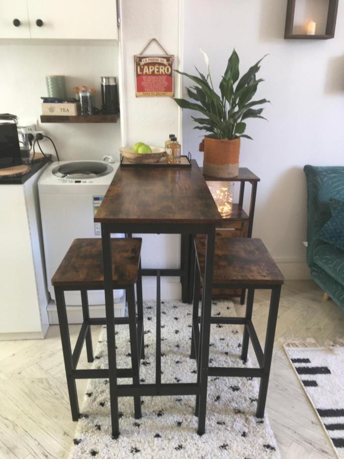 Maison Du Bonheur L Art De Vivre A La Francaise Logement Entier Avec Parking Sainte-Savine Zewnętrze zdjęcie
